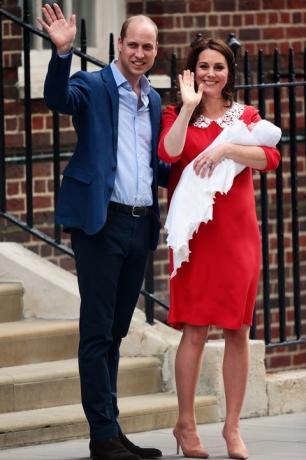Kate Middleton rød fødselspermisjon kjole